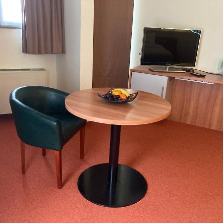 De Rantere Aparthotel Oudenaarde Exteriör bild