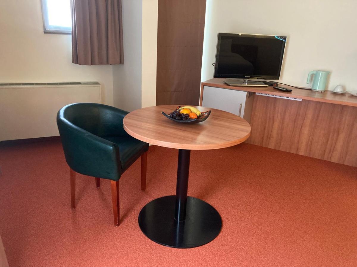 De Rantere Aparthotel Oudenaarde Exteriör bild